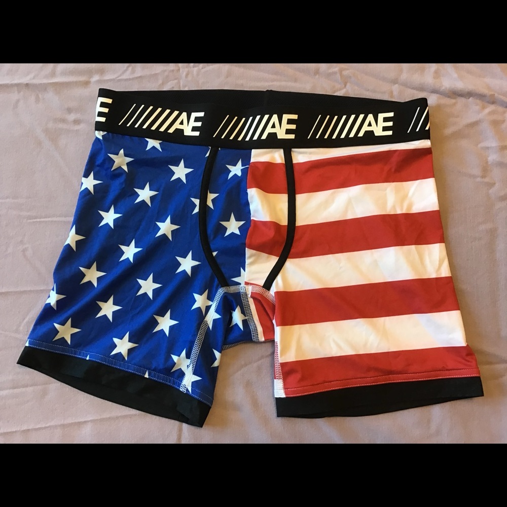 Men’s small American Eagle American flags boxers